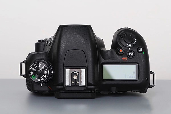 sell Nikon D7500