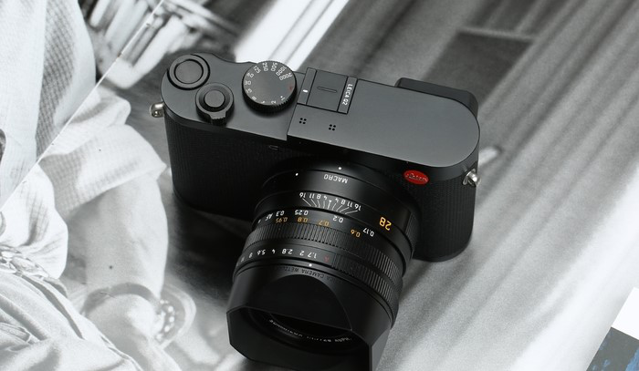 sell leica Q2