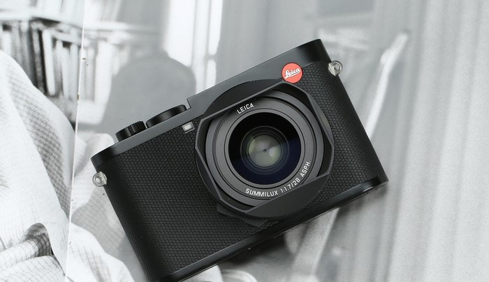 sell leica Q2