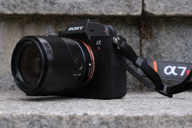sell Sony A7R IV