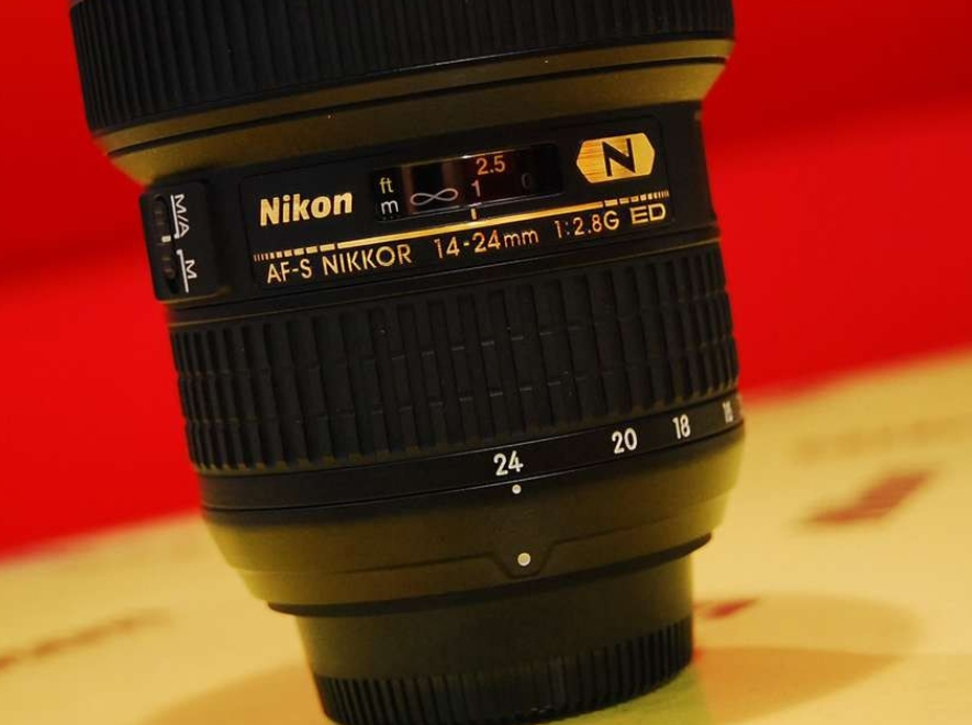 Picture33 sell Nikon 14-24mm f/2.8G ED AF-S