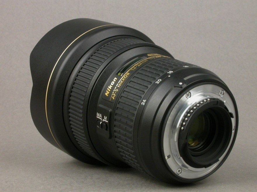 Picture34 sell Nikon 14-24mm f/2.8G ED AF-S