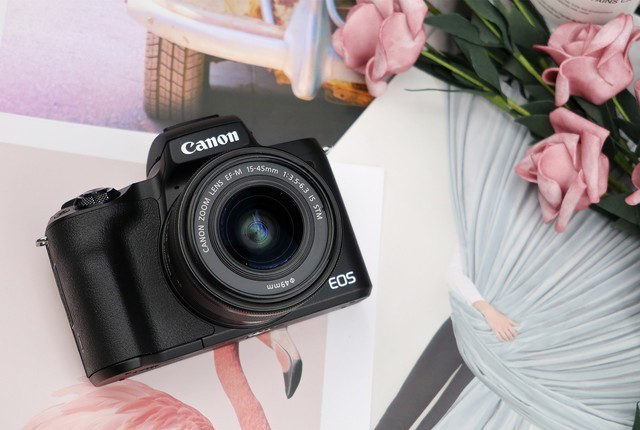 sell Canon M50